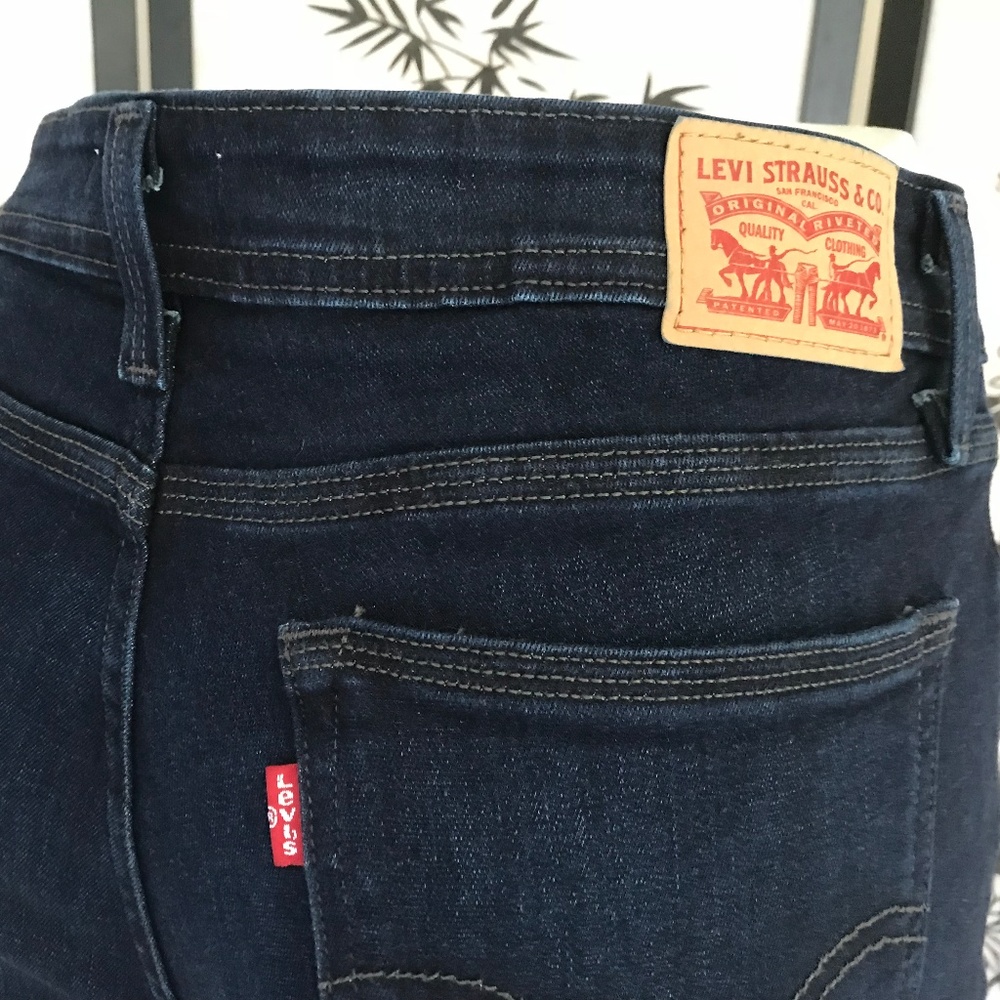 Levi's 529 "Curvy Boot Cut" Stretch Jeans, Size 14